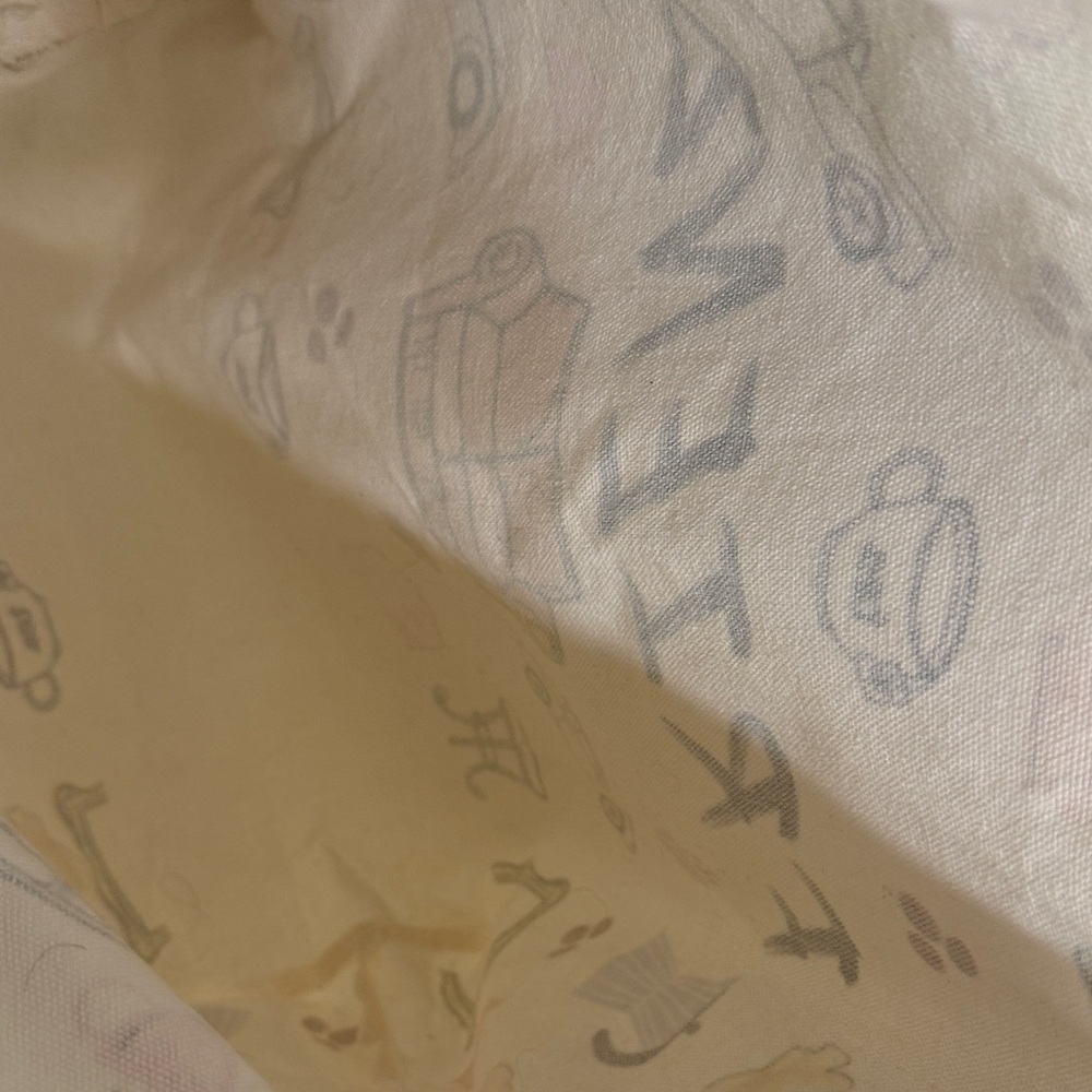 Cream FRIENDS Tote Bag - Picture 6 of 6